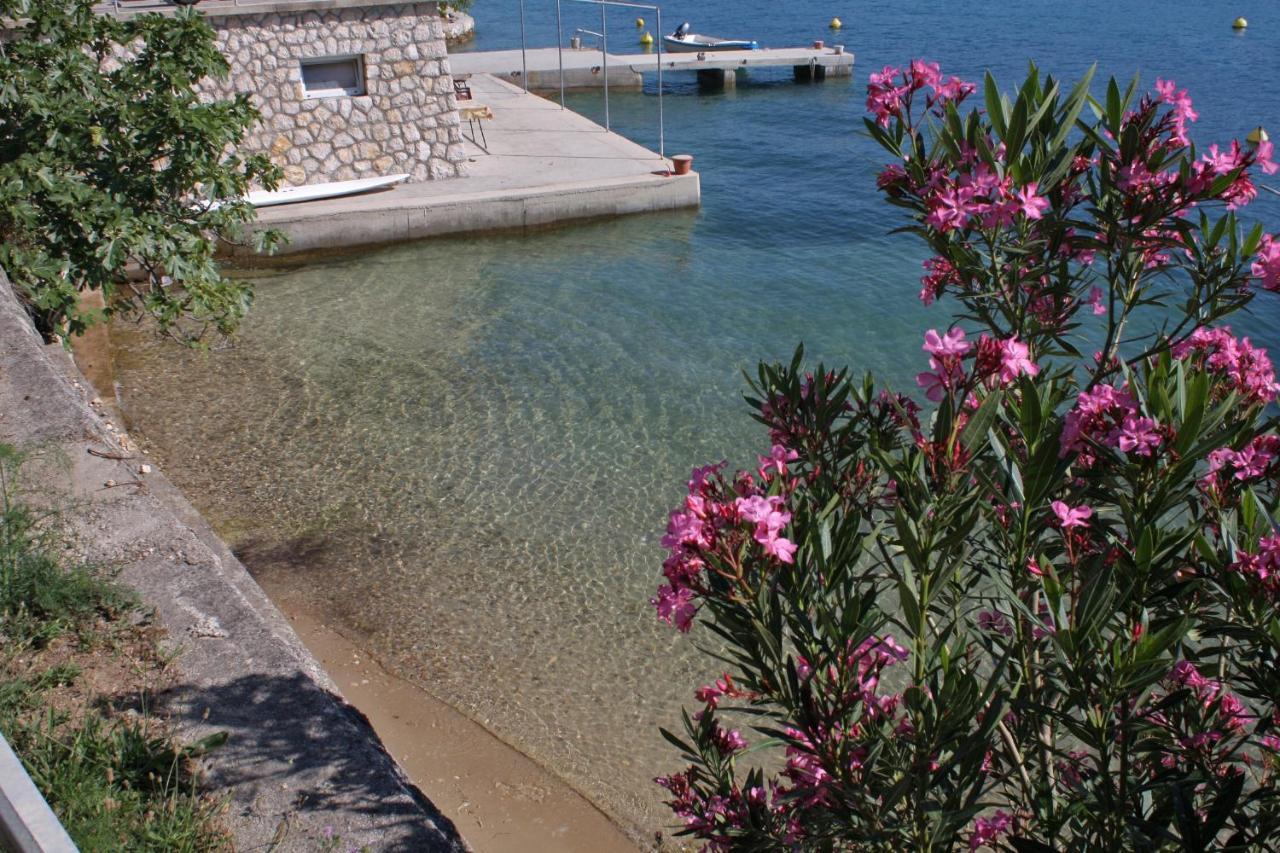 Apartments And Rooms By The Sea Supetarska Draga - Gornja, Rab - 11579 Eksteriør bilde