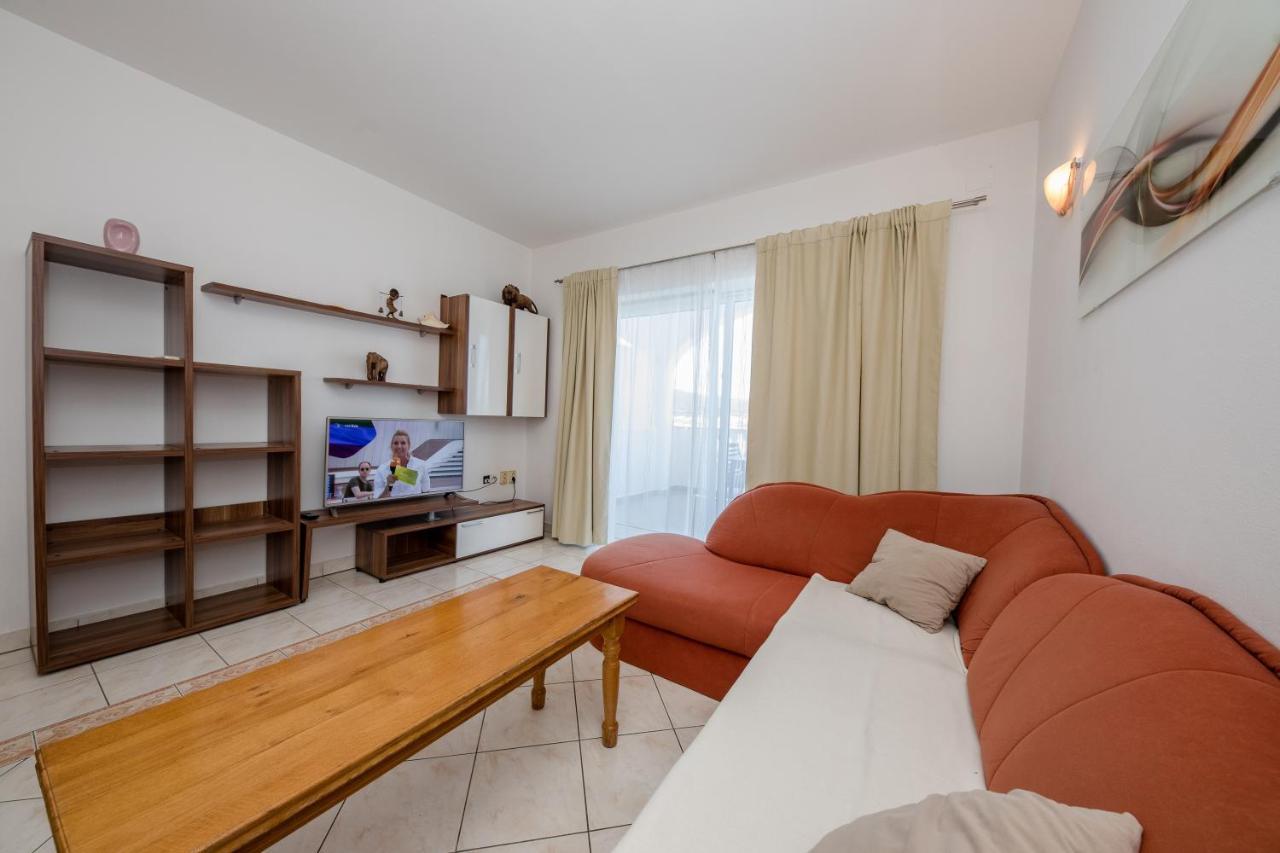 Apartments And Rooms By The Sea Supetarska Draga - Gornja, Rab - 11579 Eksteriør bilde