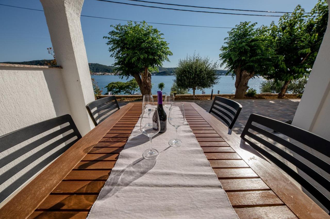 Apartments And Rooms By The Sea Supetarska Draga - Gornja, Rab - 11579 Eksteriør bilde