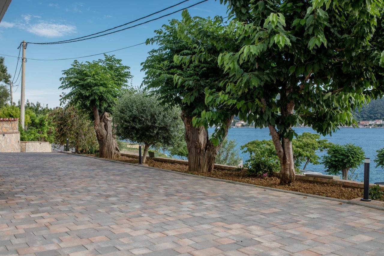 Apartments And Rooms By The Sea Supetarska Draga - Gornja, Rab - 11579 Eksteriør bilde