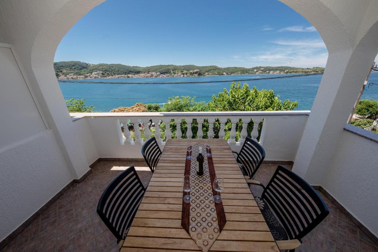 Apartments And Rooms By The Sea Supetarska Draga - Gornja, Rab - 11579 Eksteriør bilde