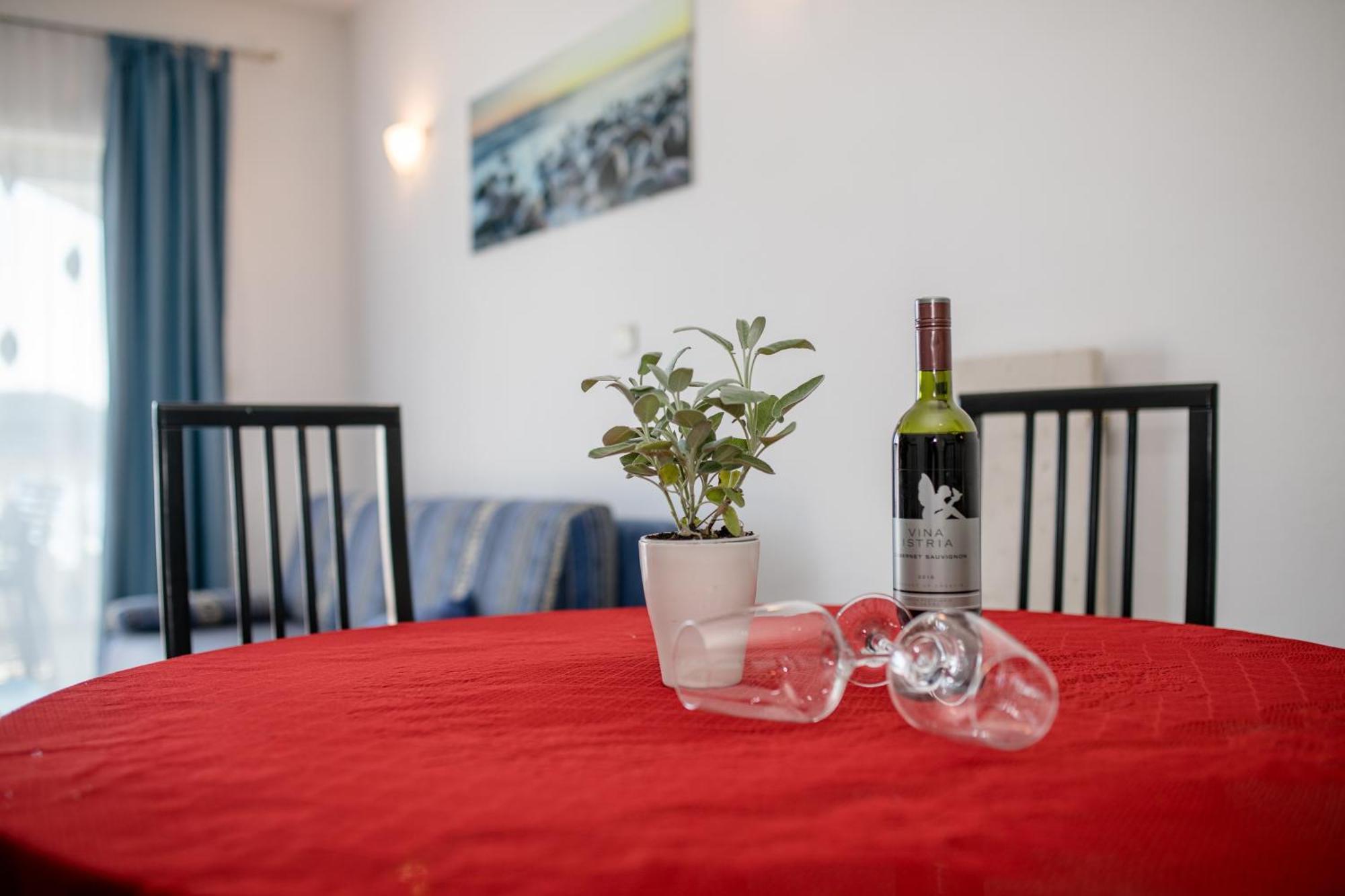 Apartments And Rooms By The Sea Supetarska Draga - Gornja, Rab - 11579 Rom bilde